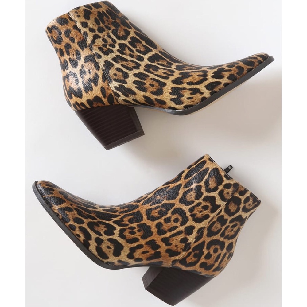 Lulus Classic Leopard Print Pointed Ankle Booties